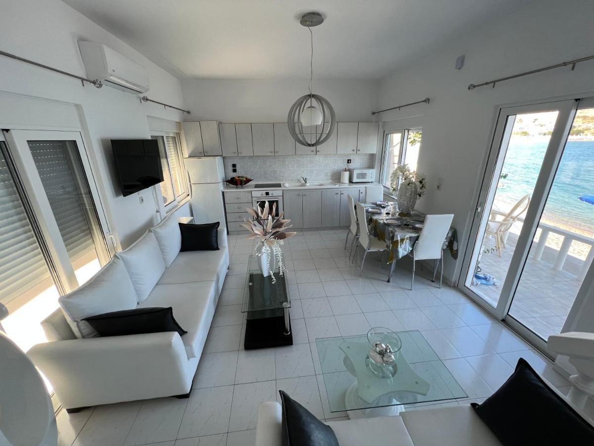 Villa Blanca Haraki Exterior photo